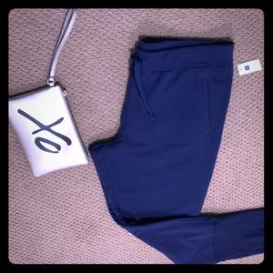 NWT Gap Fit Navy Knit Joggers, Size L.